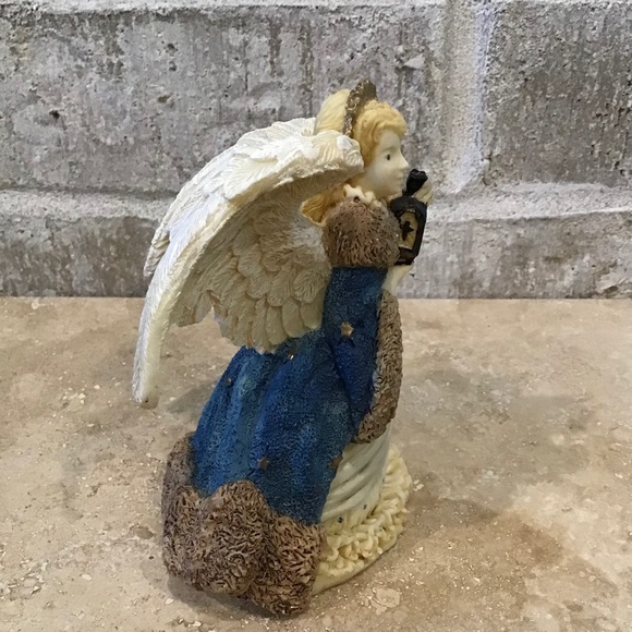 United Design Angel Collection - Picture 4 of 7